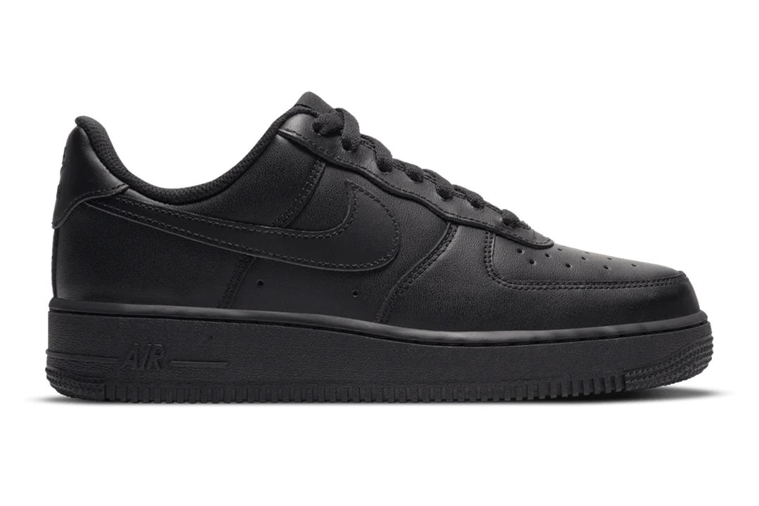 Nike Air Force 1 "Triple Black"